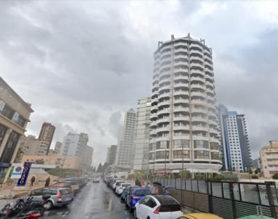 Conmoción en Castilla-La Mancha: una joven de 17 años muere tras caer desde un edificio en Benidorm