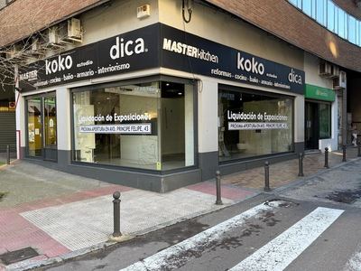 Koko Estudio se traslada a un nuevo local y liquida su exposición actual