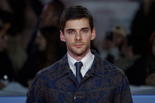 Álvaro Rico Ladera: El orgullo de La Puebla de Montalbán que conquista Netflix