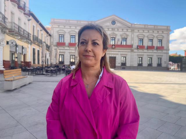 Abengózar reprocha al PP de Núñez su “política mezquina y carroñera” con el incendio del Pico del Lobo
