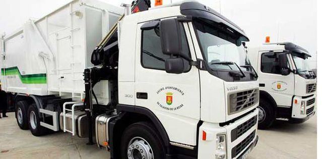Talavera adjudica dos nuevos camiones para la recogida de basura