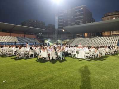Talavera se vuelca con la lucha contra la ELA en la VII edición de las Cenas en Blanco