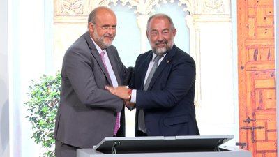 La Junta y la UCLM renuevan la ‘Cátedra de Gobierno Abierto’