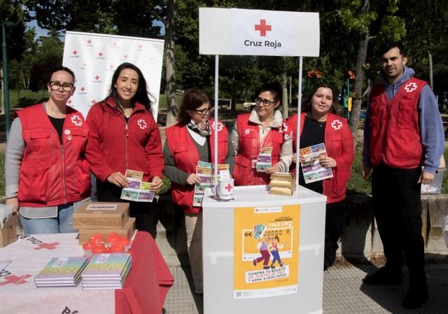 Talavera se adelanta a la celebración del Día Internacional de la Cruz Roja con actividades y solidaridad en las calles