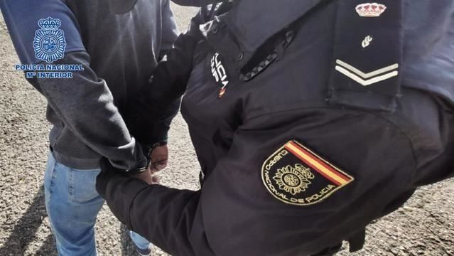 Detenidos dos menores en Guadalajara que amenazaron con un arma blanca a otro para robarle el móvil