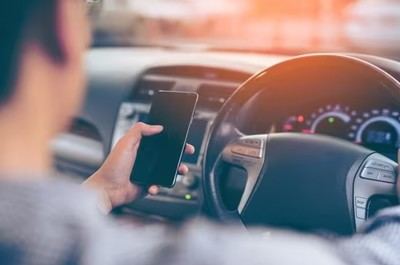 Talavera refuerza los controles de tráfico para reducir las distracciones al volante
