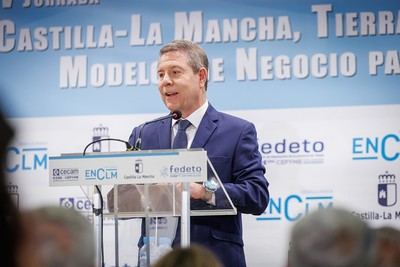 García-Page tilda de "enormemente ambicioso" el Plan Regional de Vivienda