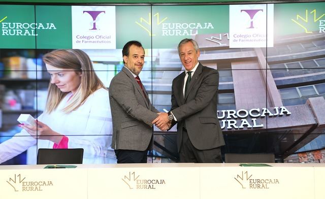 Eurocaja Rural refuerza su apoyo a los farmacéuticos toledanos con un convenio financiero