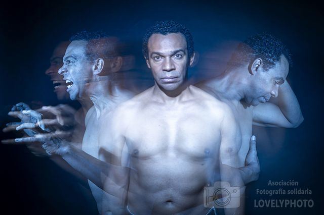 Descubre ‘Azul’, una exposición fotográfica para visibilizar el cáncer de próstata