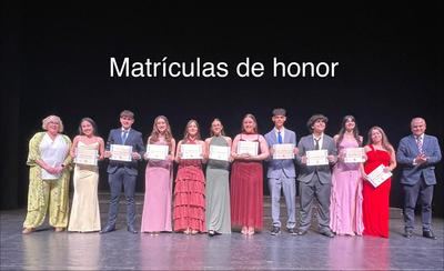 El IES Puerta de Cuartos celebra la graduación de 161 alumnos de Bachillerato