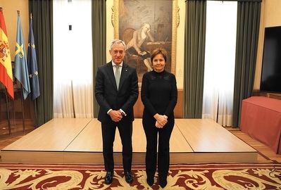 Eurocaja Rural visita el Ayuntamiento de Gijón