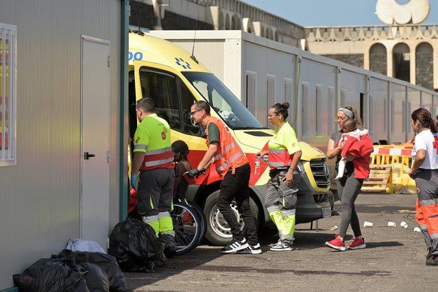 El Constitucional admite el recurso de CLM contra el decreto migratorio