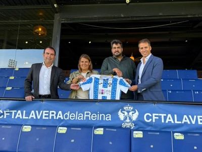El CF Talavera recibe apoyo económico para llevar el nombre de CLM por España