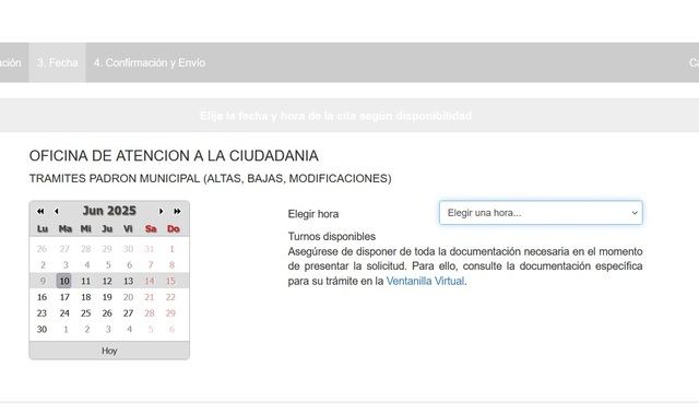 'Colas de hasta cuatro horas y un mes de espera': El PSOE carga contra la gestión del padrón