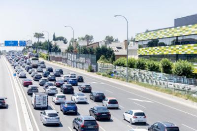 Una colisión múltiple, primer accidente de la operación salida de verano en CLM