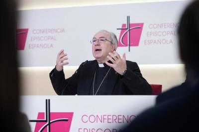 El secretario general de la Conferencia Episcopal Española (CEE), Monseñor Francisco César García Magán, en una fotografía de archivo