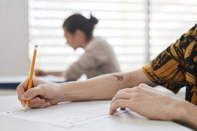 Un total de 9.976 estudiantes comienzan este lunes la PAU en Castilla-La Mancha