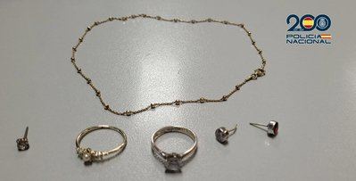 Cinco detenidos tras desaparecer joyas de más de 400.000 euros de una anciana en Talavera
