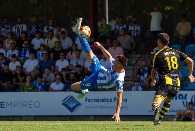 El CF Talavera empata con el Barakaldo y deja escapar dos puntos en casa