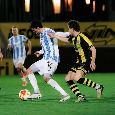 El Talavera cae 2-1 anoche en Lasesarre tras dejar escapar la victoria