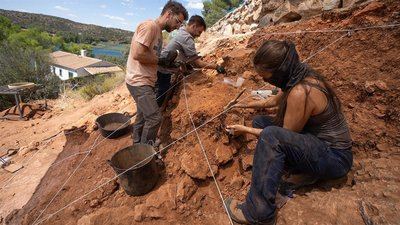 Hallan un fragmento de cráneo humano de más de 200.000 años de antigüedad en CLM
