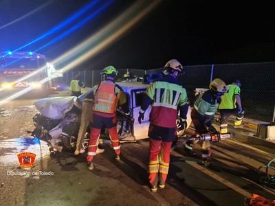 Accidente de tráfico en Cazalegas durante la madrugada de este domingo