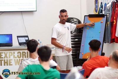 El FS Talavera arranca su pretemporada con una charla técnica para los jugadores
