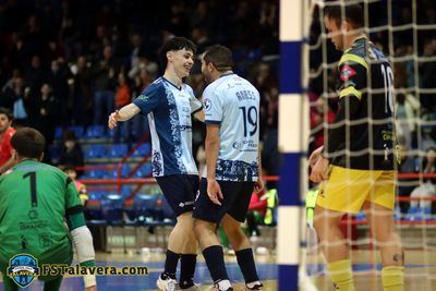 El Fútbol Sala Talavera se impone a Dehesa Villalba