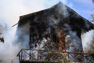 Arde la histórica Casa de Corcho del Parque de la Vega de Toledo, en pleno proceso de rehabilitación
