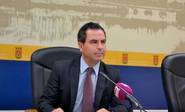PSOE tratará de impedir que el alcalde saque al Ayuntamiento del CEEI