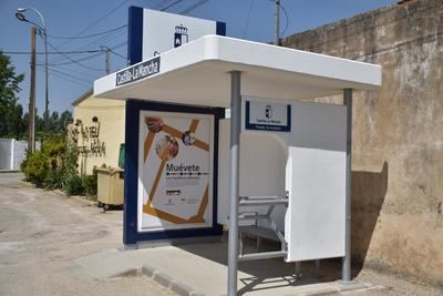 CLM destina 750.000 euros para renovar marquesinas e hitos de autobús