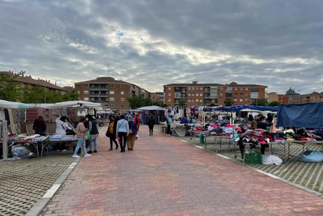 Piden mejoras en los mercadillos municipales