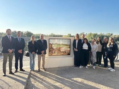 Talavera exhibe un mural cerámico que recrea un cuadro flamenco del siglo XVII
