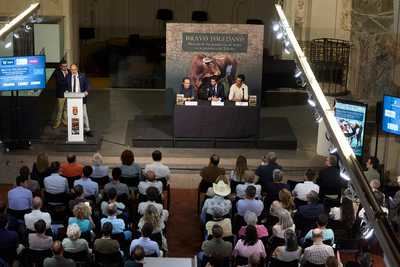Triunfal presentación del libro “Bravo Toledano” en Talavera