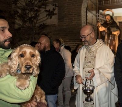 La Asociación Cultural “Amigos de San Antón” organiza actos festivos y la tradicional bendición de los animales
