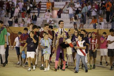 Tomás Rufo cierra la Feria de la Antigua de Guadalajara por la Puerta Grande