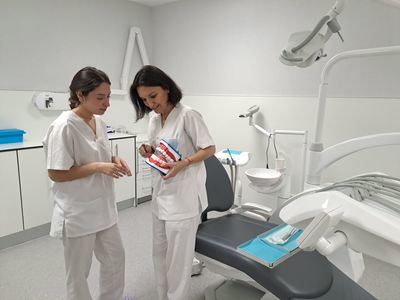 Quirónsalud Toledo ofrece una revisión dental y fluorización pediátrica gratuitas con motivo de la vuelta al cole