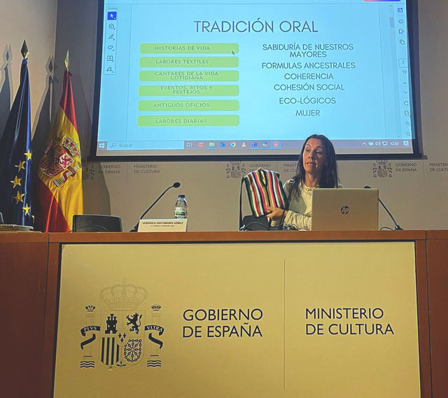 La talaverana Verónica Santamaría imparte una conferencia sobre Tradición Oral en Madrid