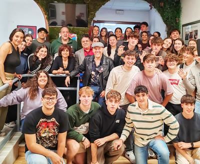 El Colegio Mayor Santa María de Europa rinde homenaje a los dos primeros discos de Lobos Negros