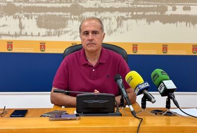 El portavoz del Ayuntamiento se defiende de las acusaciones de enchufismo en Ipeta