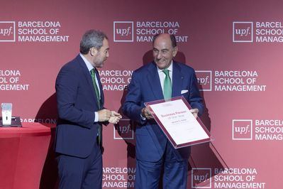 La UPF Barcelona School of Management premia el liderazgo con valores de Ignacio Galán, presidente de Iberdrola