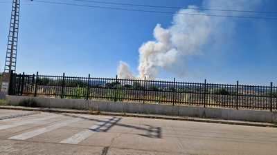 Fuego en Talavera: un incendio forestal moviliza medios aéreos y terrestres