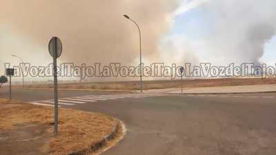 Un incendio forestal en Torrehierro moviliza a 37 efectivos: afecta a la zona donde se proyecta el centro de datos de Meta