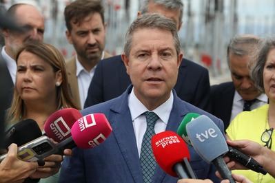 García-Page admite que comparte "muchas cosas" con el Gobierno central pero que la "espiral de corrupción" es "un bajonazo"