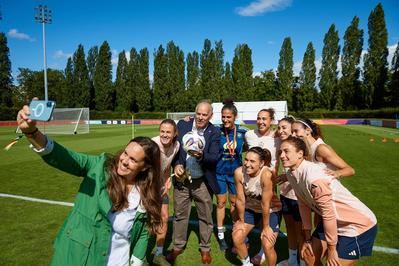 Mario Ruiz-Tagle: “Pase lo que pase, sois ya campeonas en toda España”