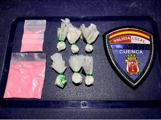 Detenido un conductor que intentaba huir tras el hallazgo de cocaína y tusi en su coche