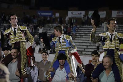 Tomás Rufo arrasa en Arenas y firma el cierre soñado a una temporada de leyenda