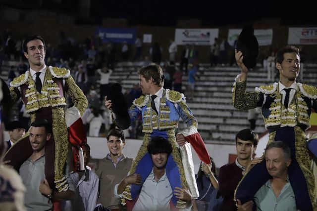 Tomás Rufo arrasa en Arenas y firma el cierre soñado a una temporada de leyenda