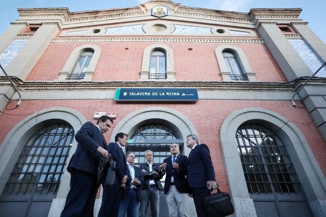 El Secretario de Estado de Transportes presenta a Gregorio los avances de la integración ferroviaria