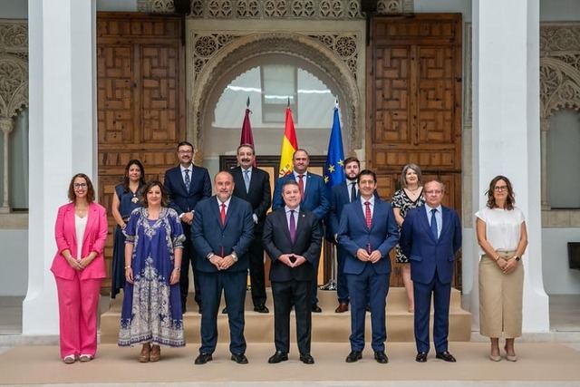 ¿Cuánto cobran los dirigentes políticos de Castilla-La Mancha?